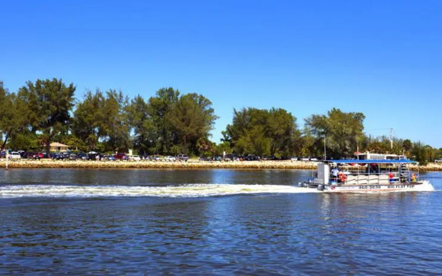 Rialto Mansion by Vacation Rental Pros