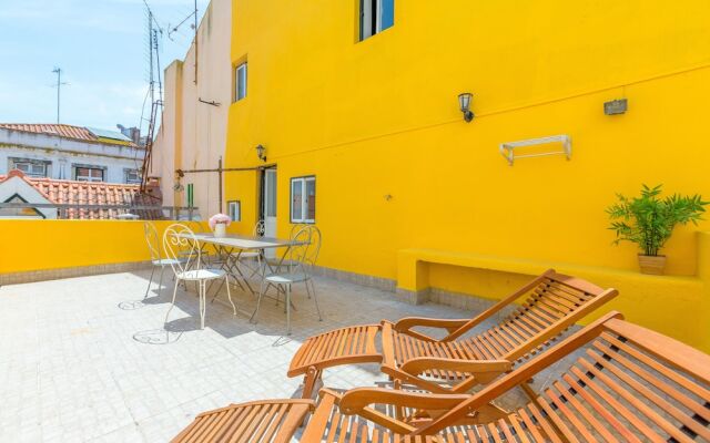 Alfama, Bright Spacious W/ Terrace Apartment, By TimeCooler