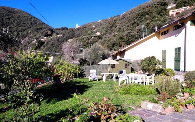 Trilocale Con Giardino Bonassola