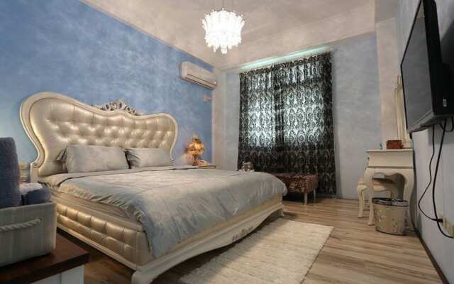 flora b&b
