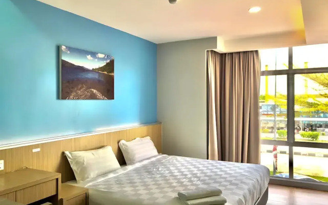 Double Happiness Hotel