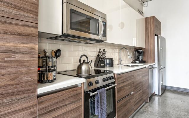 Downtown Dallas Apartments by Hosteeva