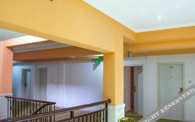 Yinxing Business Hotel