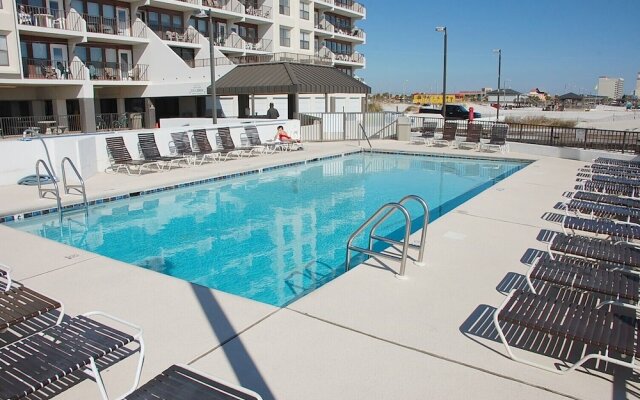 Island Winds East 409 condo