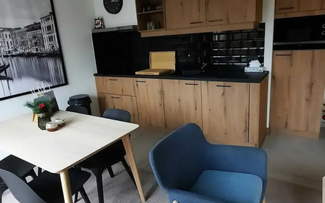 Beautiful Holiday Home in Vlaanderen With Shared Pool