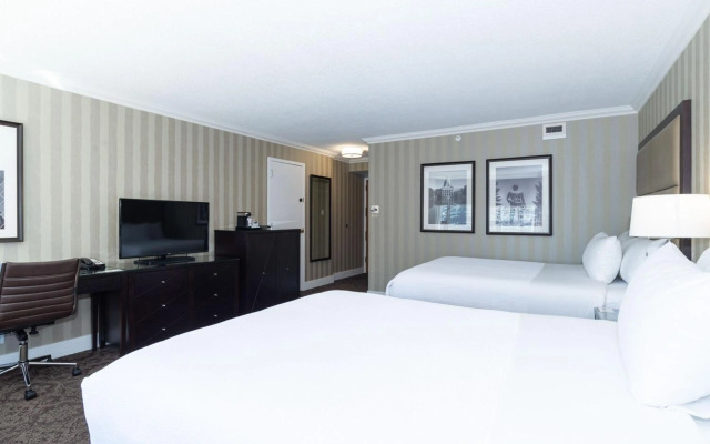 Sandman Signature Edmonton Downtown Hotel