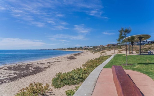 San Sebastian - 5 Bedroom Villa- walk to the beach, Stunning views - Colston & CoHosts – Beach – Wannanup
