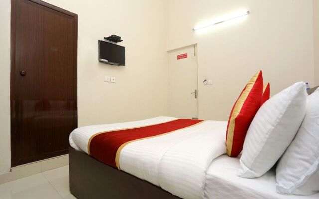 OYO 9118 Saravana Inn