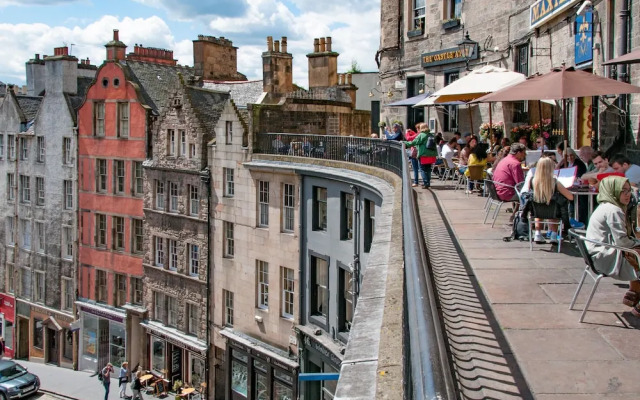 Royal Mile Apartments