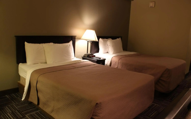 Sunlac Inn Devils Lake