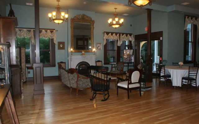 Steele Mansion