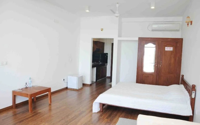 Thumbelina Apartments