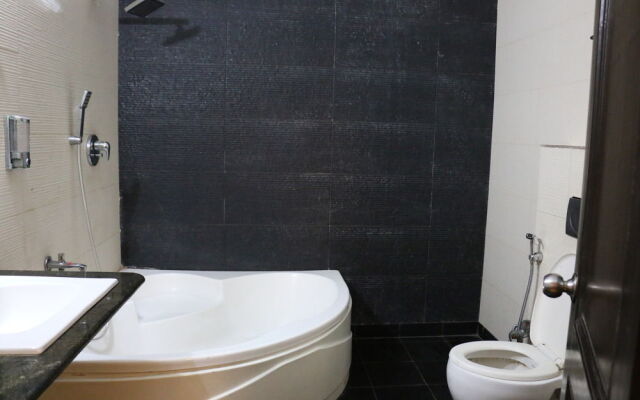 OYO 9030 Hotel Delhi Airport Plaza