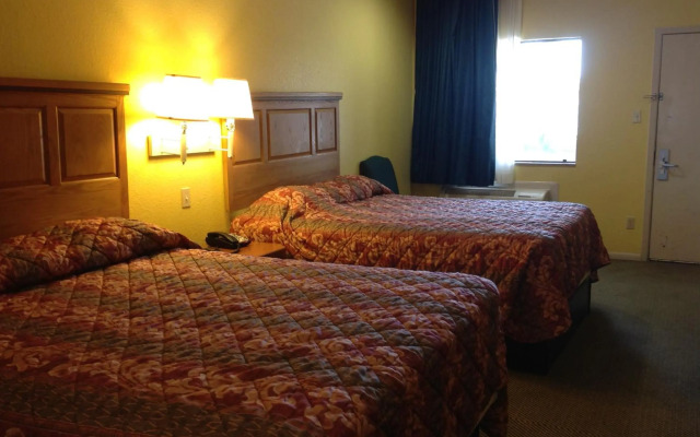 Scottish Inn & Suites