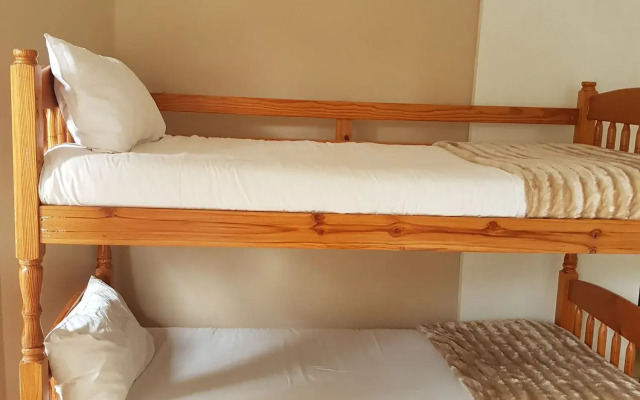 Oasis Shanti Backpackers