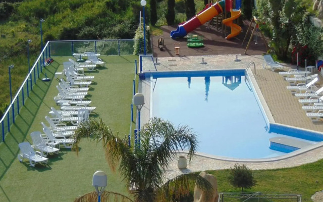 Tus'Hotel Apartments