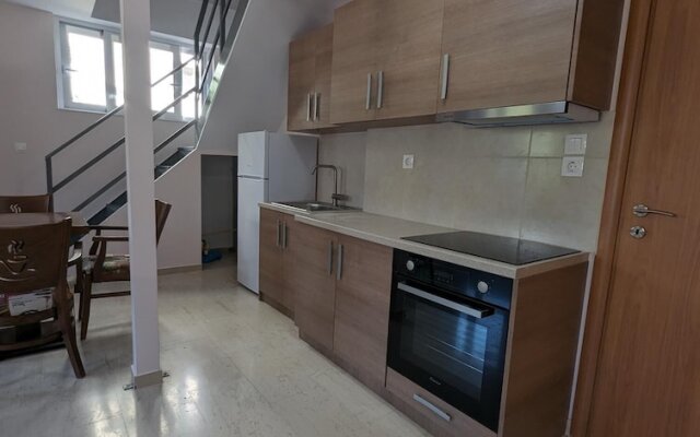 Achilleas Rentals in Kamena Vourla
