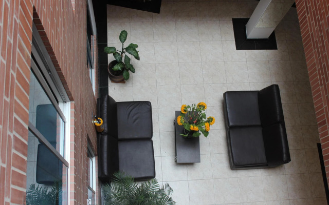 Hotel Real Estación