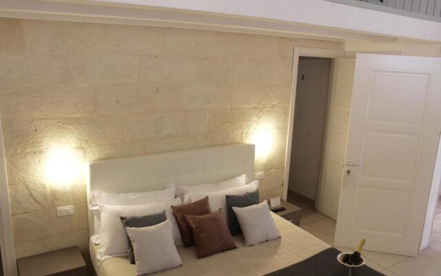 Up Room & Suite