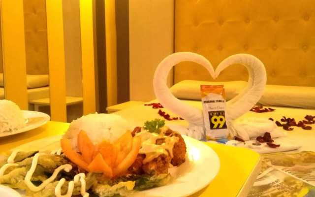 Hotel 99 Monumento Caloocan