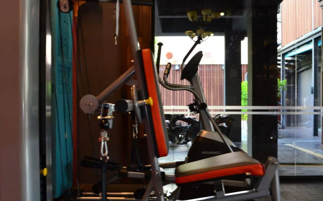 Lap Roi Karon Beachfront