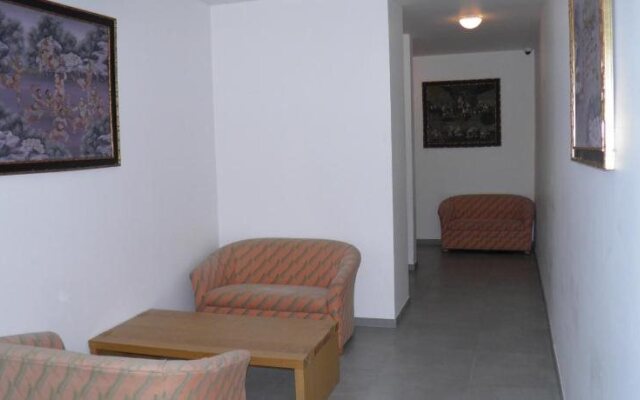 Holidays Apart-Hotel
