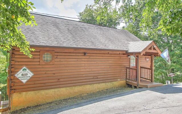 Snuggled In 1 Bedroom 1 Bathroom Cabin