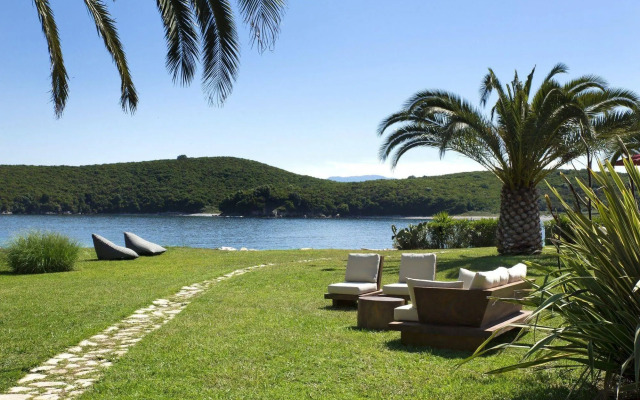 Bella Mare Hotel