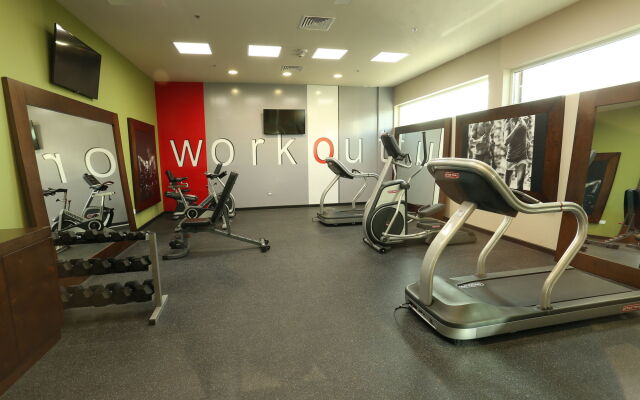 Holiday Inn Express & Suites Mexicali by IHG