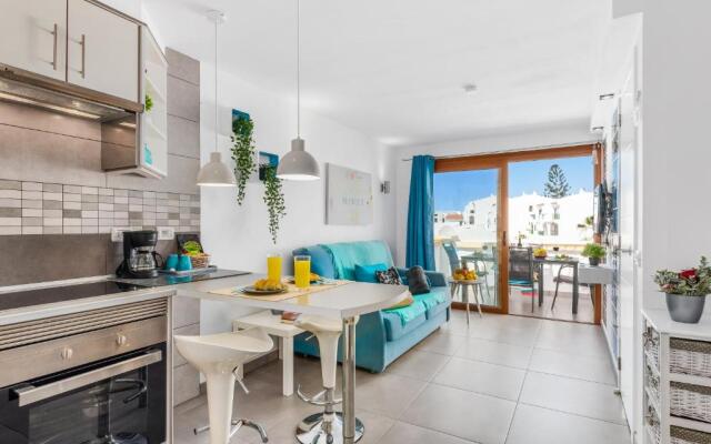 B16 WINDSOR PARK, exclusive sea view, heated pool
