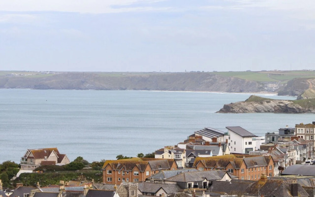 2 Quay Court