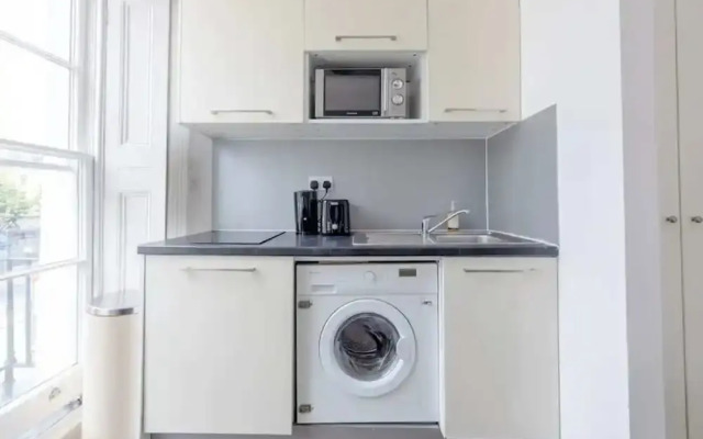 Incredibly Located Studio Flat - Camden Town