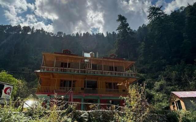 Hostay Tirthan