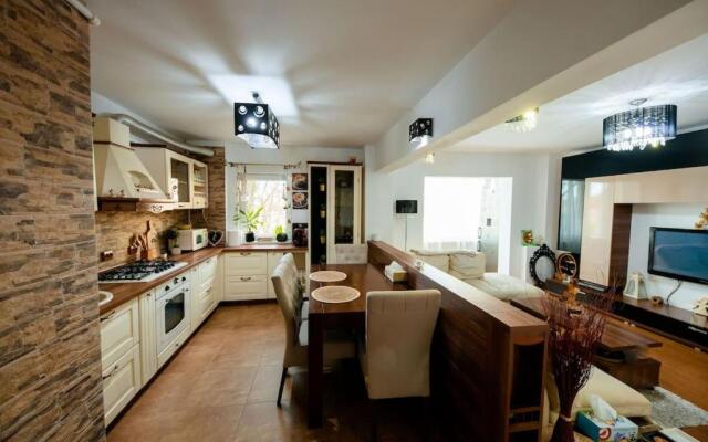 Apartament lux Crialy - 3 camere