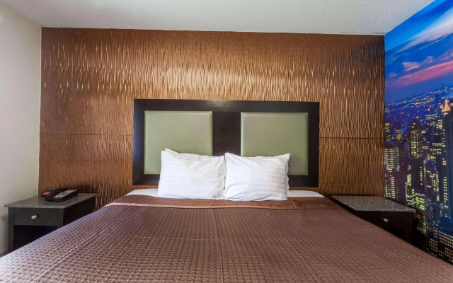 Travelodge by Wyndham South Hackensack