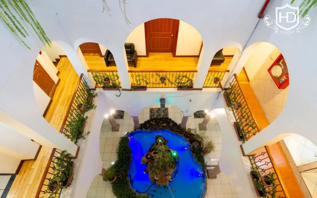 Hotel David