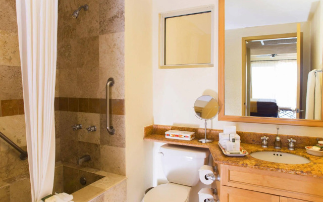 Villa del Arco Residences