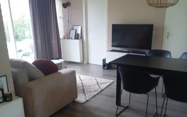 Holiday Home With Garden Near Watersports