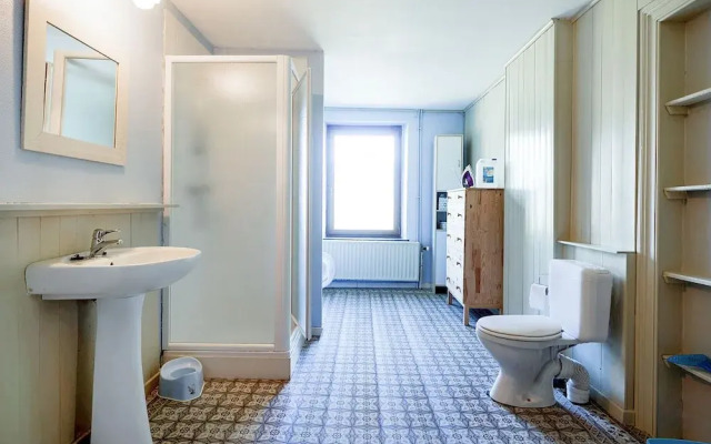 Cozy Holiday Home in Gros-fays With Terrace