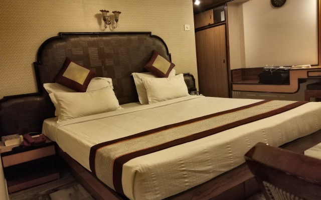 Hotel Sindhuri Park