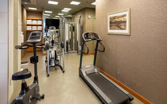 Holiday Inn Express Vancouver-Metrotown (Burnaby) by IHG