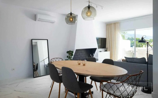 Contemporary new Apartment With 2 Terraces