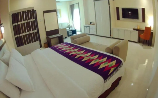 Hotel Puri Indah & Convention