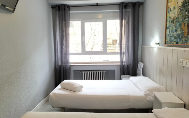 Hostal Albero by gaiarooms