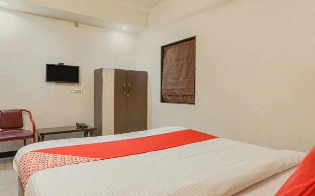 Hotel Rajshree By OYO Rooms