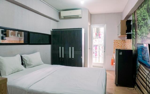 Warm And Cozy Stay Studio Green Bay Pluit Apartment