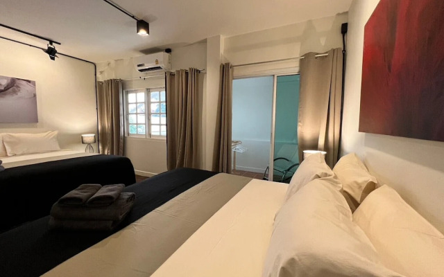 MINI-ME HUBS - Charm Suites in Old City