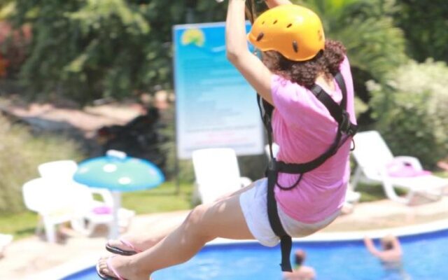 Hotel Villeta Resort