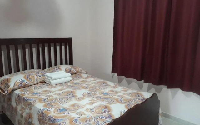 Apartahotel Next Nivel - Queen Room With Fan