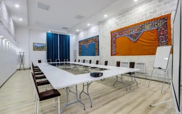 Olive hotel Kochkor